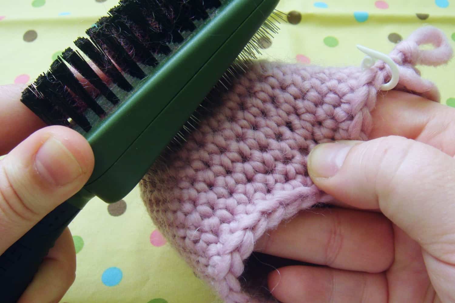 brushing crochet