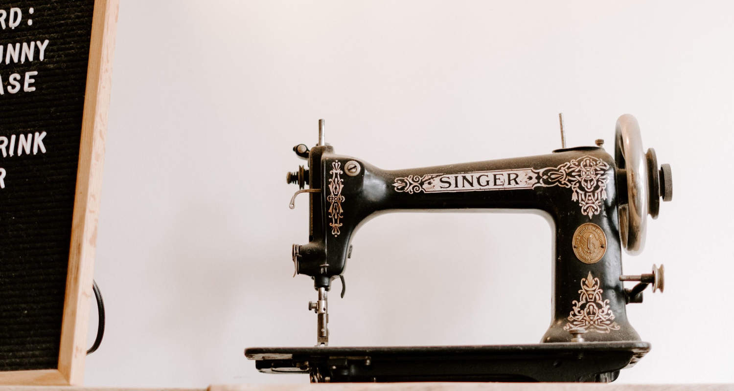 design of old sewing machine