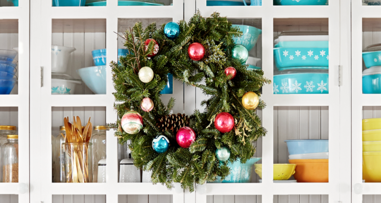 How to Displaying Wreaths at a Craft Show: Essential Tips